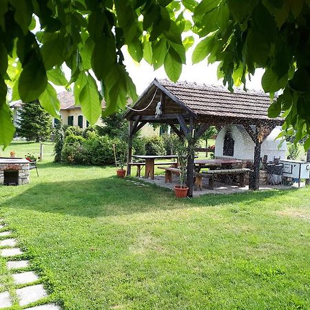 Vendektanya Vendeghaz Hotel Tapolca Ngoại thất bức ảnh