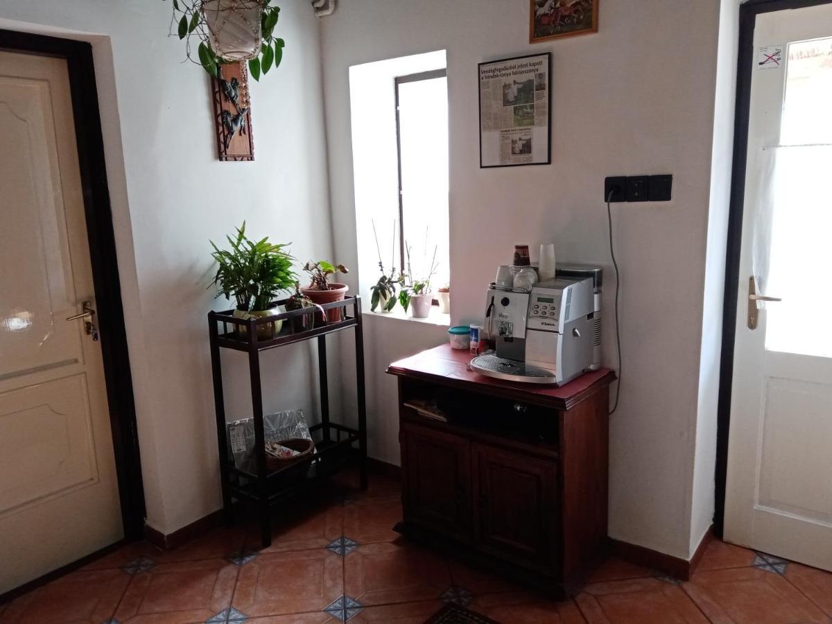 Vendektanya Vendeghaz Hotel Tapolca Ngoại thất bức ảnh