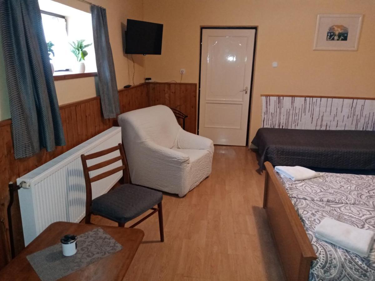 Vendektanya Vendeghaz Hotel Tapolca Ngoại thất bức ảnh
