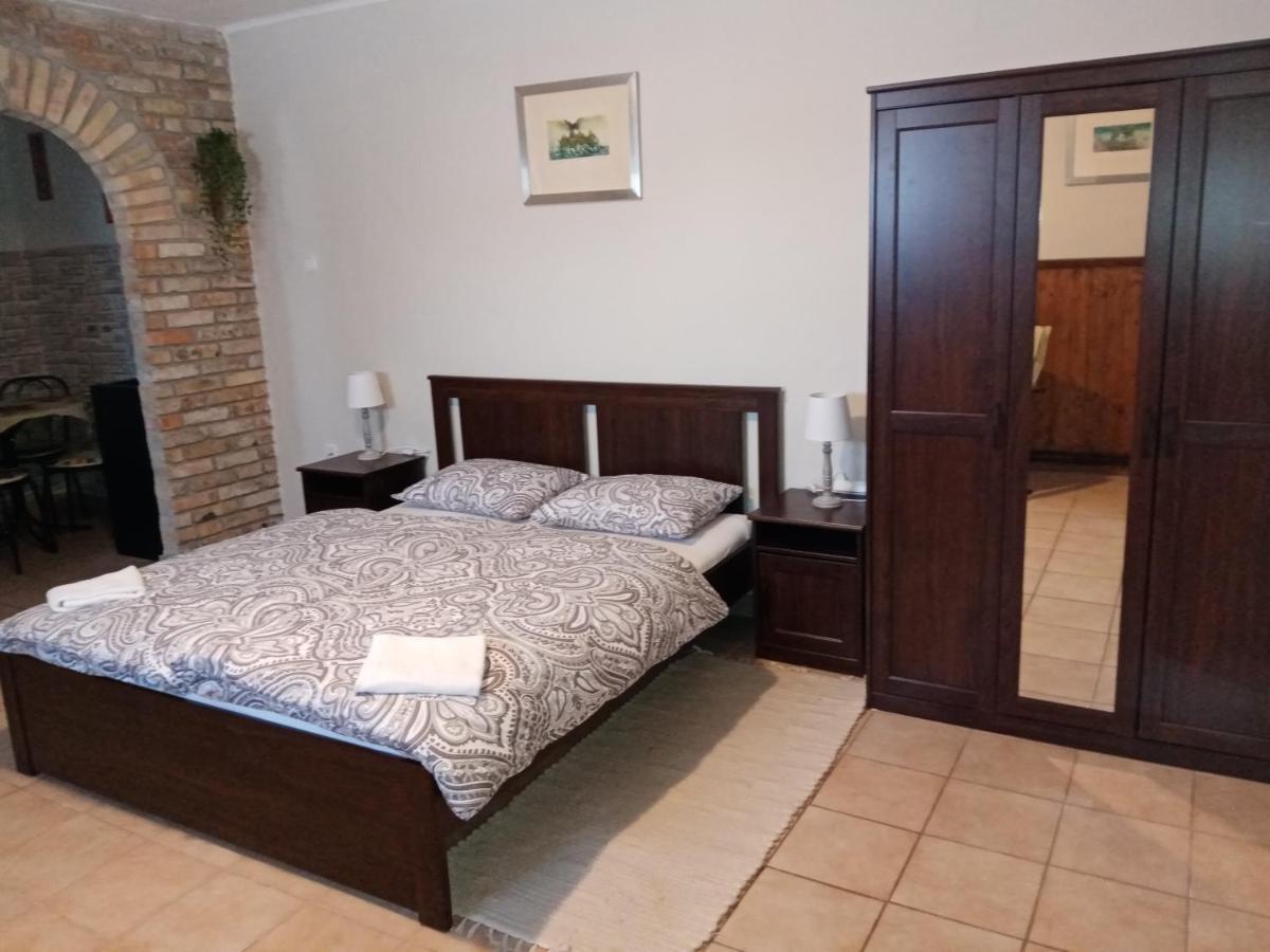 Vendektanya Vendeghaz Hotel Tapolca Ngoại thất bức ảnh