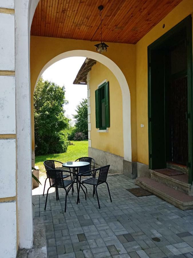Vendektanya Vendeghaz Hotel Tapolca Ngoại thất bức ảnh